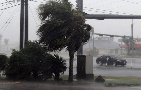 Siêu bão Harvey mạnh nhất từ năm 2005 sắp đổ bộ Mỹ - Ảnh 2