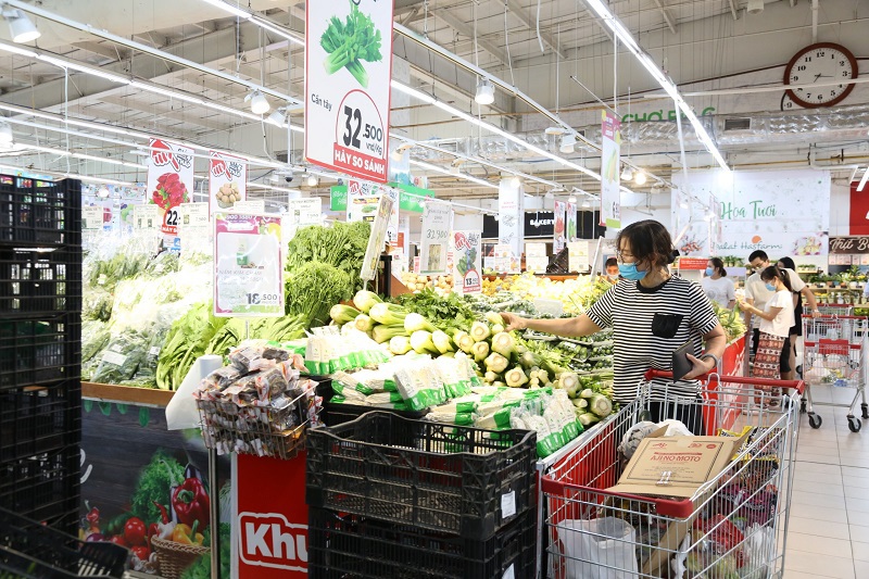[Ảnh] Hà Nội: Các siêu thị đầy ắp hàng hóa phục vụ người dân - Ảnh 10
