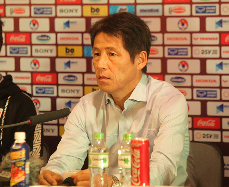 HLV Akira Nishino thất vọng sau trận hoà, thầy Park nhận chiến thư từ Indonesia - Ảnh 1