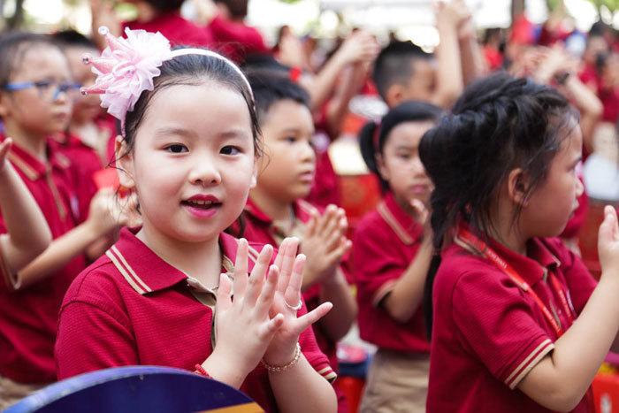 Hà Nội: Hơn 1,8 triệu học sinh náo nức dự lễ khai giảng năm học mới - Ảnh 10