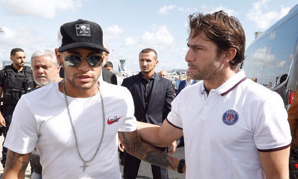 Neymar đến PSG với giá 222 triệu Euro Bất thường hóa bình thường - Ảnh 1