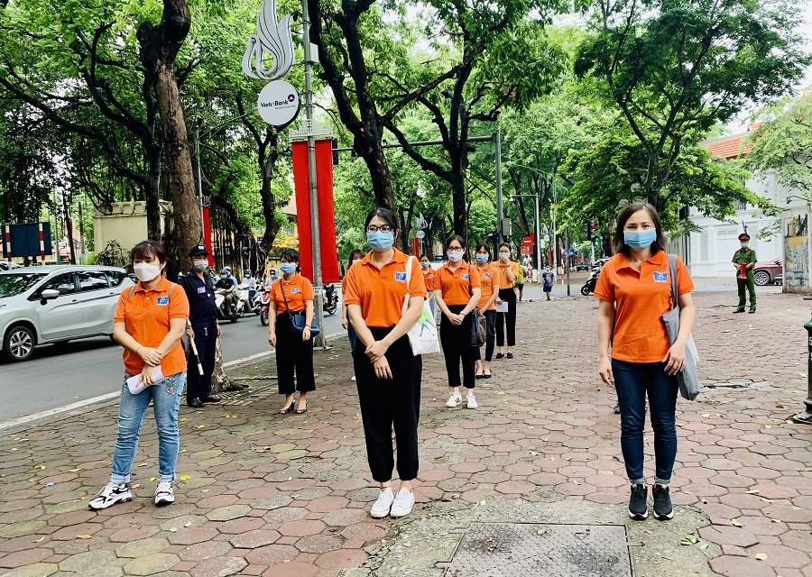 Toàn thành phố Hà Nội diễn tập phòng, chống dịch cho kỳ thi lớp 10 THPT - Ảnh 1