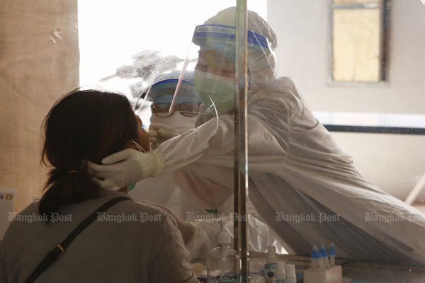 Thái Lan lại ghi nhận kỷ lục mới về ca nhiễm Covid-19 và tử vong - Ảnh 1