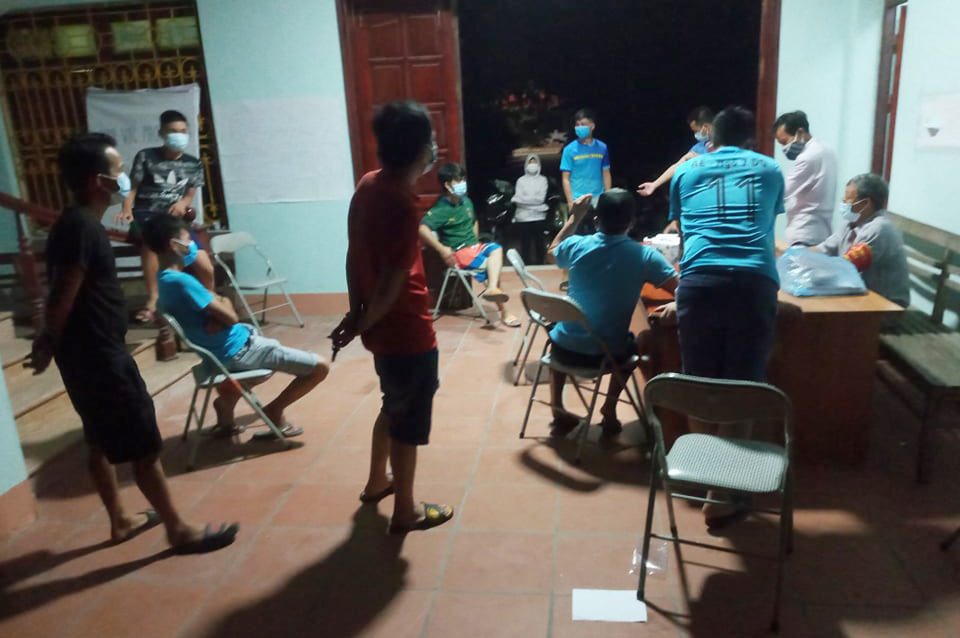 Bắc Giang: Thanh niên trắng đêm chốt trực, chặn Covid-19 ở tâm dịch Việt Yên - Ảnh 7