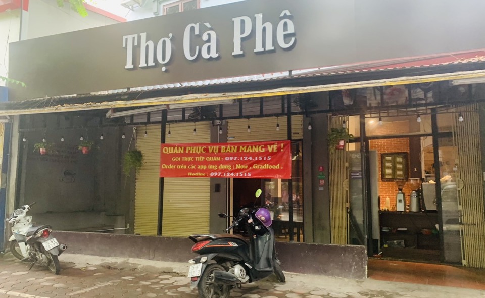 Chùm ảnh: Hàng quán kinh doanh ăn uống trên địa bàn quận Ba Đình chủ động phòng, chống dịch Covid-19 - Ảnh 7