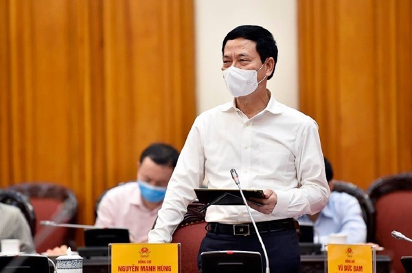 Bộ trưởng Nguyễn Mạnh Hùng: Dùng công nghệ chống Covid-19 - Ảnh 1