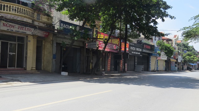 Huyện Ứng Hòa: Đường phố vắng lặng bóng người để cùng nhau thực hiện Chỉ thị số 17 - Ảnh 3