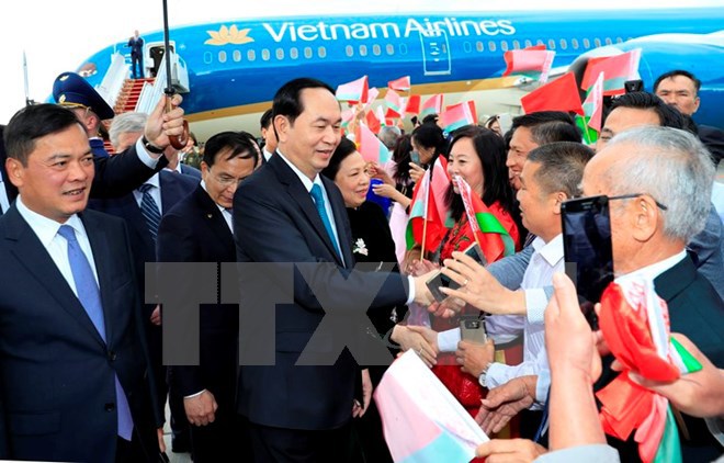 Chủ tịch nước gặp gỡ đại diện cộng đồng Việt Nam tại Belarus - Ảnh 1