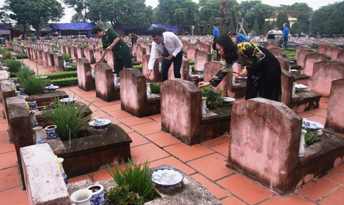 Tuổi trẻ Khối các cơ quan TP dâng hương tưởng niệm các anh hùng liệt sĩ - Ảnh 3