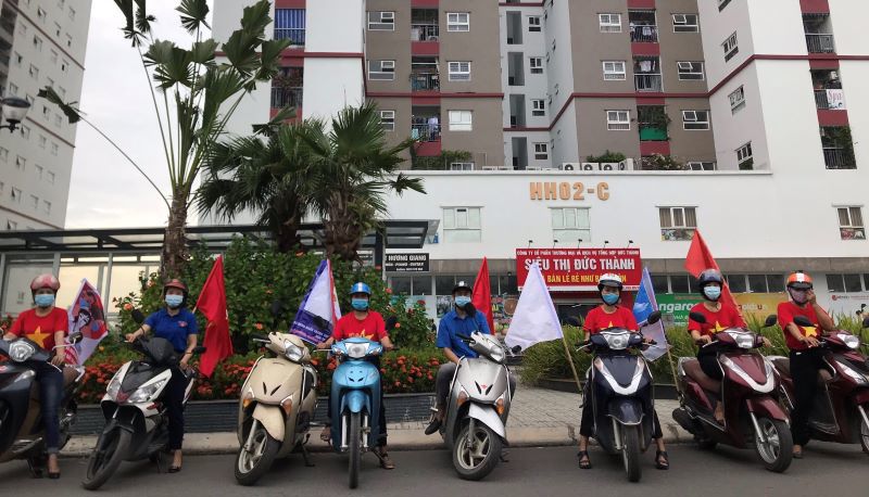 Người dân huyện Thanh Oai nêu cao ý thức tự giác thực hiện giãn cách xã hội - Ảnh 4