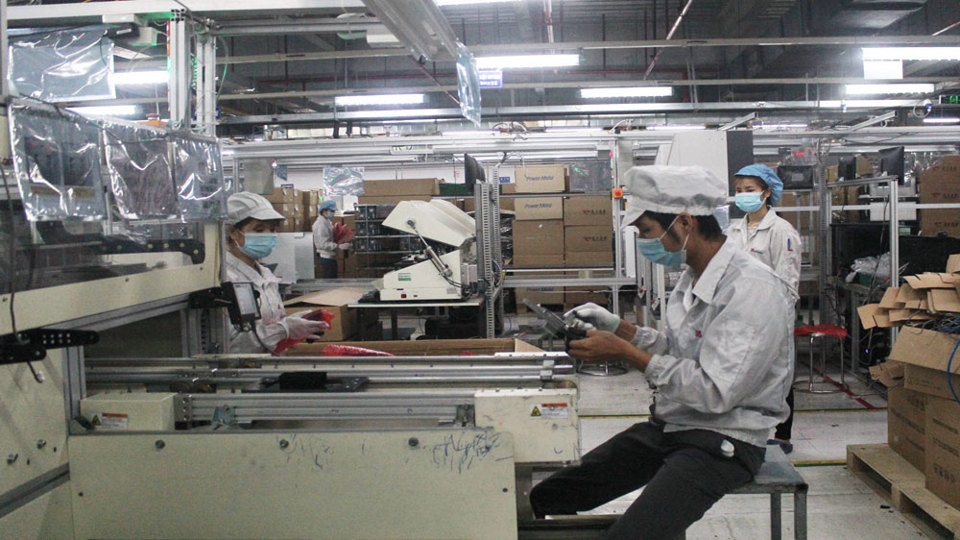 Bắc Giang: 188 doanh nghiệp với trên 35.300 lao động được phép hoạt động trở lại - Ảnh 1