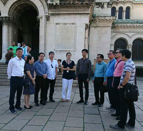 Đoàn đại biểu TP Hà Nội thăm, làm việc tại Bungari và Bồ Đào Nha - Ảnh 2