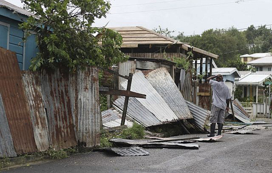 Siêu bão Irma đổ bộ Carribean, Mỹ chuẩn bị các phương án đối phó - Ảnh 2