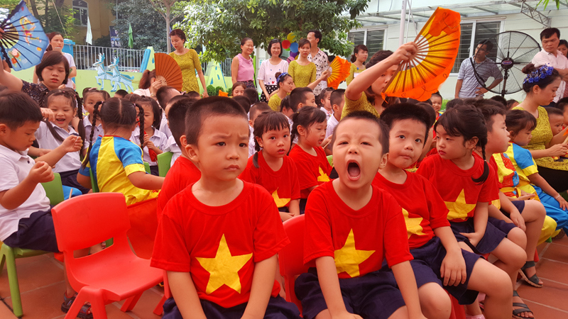 Hà Nội: Hơn 1,8 triệu học sinh náo nức dự lễ khai giảng năm học mới - Ảnh 31