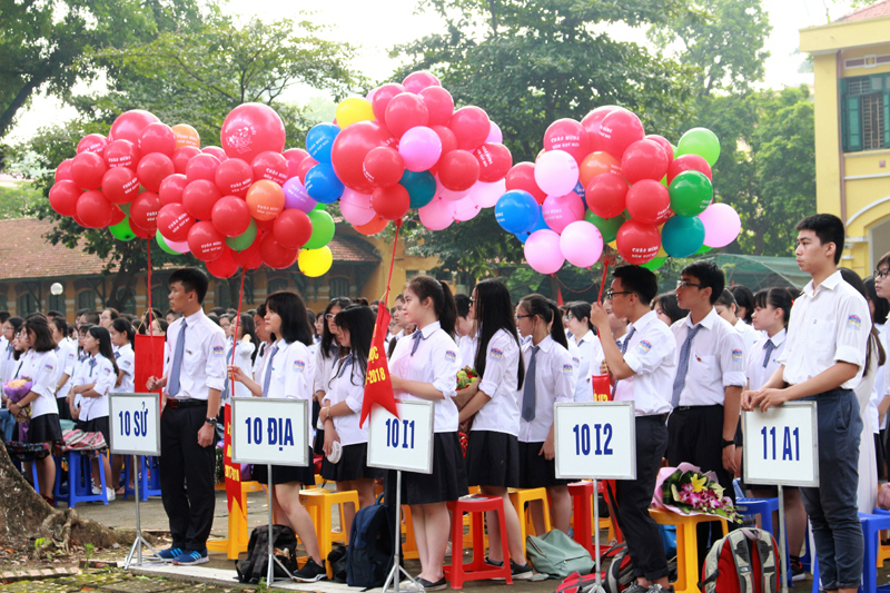 Hà Nội: Hơn 1,8 triệu học sinh náo nức dự lễ khai giảng năm học mới - Ảnh 24