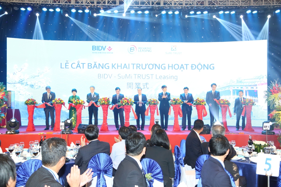 Khai trương liên doanh cho thuê tài chính đầu tiên tại Việt Nam - Ảnh 1