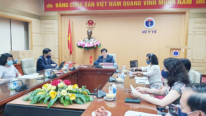 Bộ trưởng Bộ Y tế chia sẻ kinh nghiệm của Việt Nam trong ngăn ngừa các ca nhiễm mới HIV - Ảnh 1