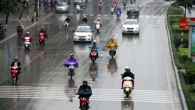 Thời tiết hôm nay 5/6: Hà Nội có mưa vài nơi, nhiệt độ cao nhất 32 độ C - Ảnh 1