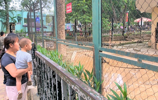Hà Nội: Người dân chủ quan không đeo khẩu trang tại công viên - Ảnh 6