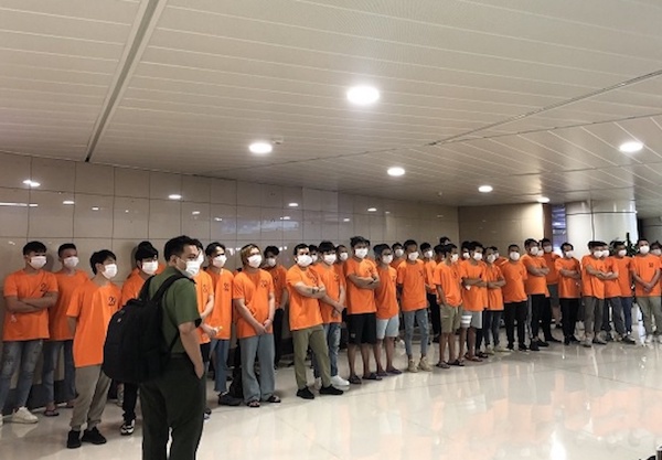 TP Hồ Chí Minh trục xuất 52 người nhập cảnh trái phép - Ảnh 1