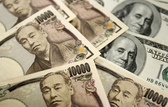 Đồng USD giảm so với yen Nhật do bất ổn chính trị tại Nhà Trắng - Ảnh 1