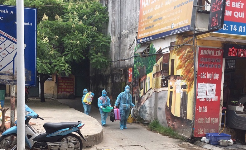 Hà Nội: Phong tỏa tạm thời 14 hộ dân tại Cầu thang 7 nhà A2 phường Thanh Xuân Bắc, quận Thanh Xuân - Ảnh 2