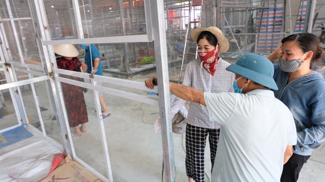Hà Nội: Tiểu thương tất bật chuẩn bị vào kinh doanh tại chợ trung tâm huyện Sóc Sơn - Ảnh 3
