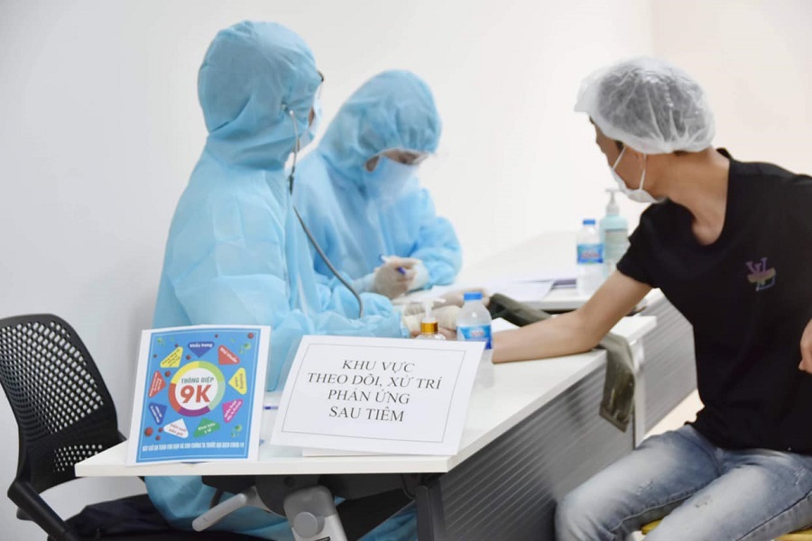 Khởi động chiến dịch tiêm chủng 836.000 liều vaccine tại TP Hồ Chí Minh - Ảnh 9