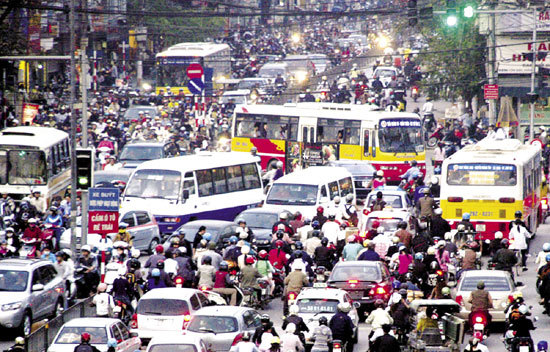 Thủ tướng làm Trưởng ban BCĐ chống ùn tắc giao thông tại Hà Nội và TP Hồ Chí Minh - Ảnh 1
