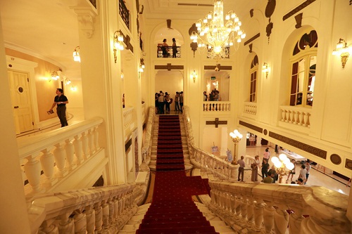Nhà hát Lớn Hà Nội chính thức mở cửa đón khách tham quan - Ảnh 6