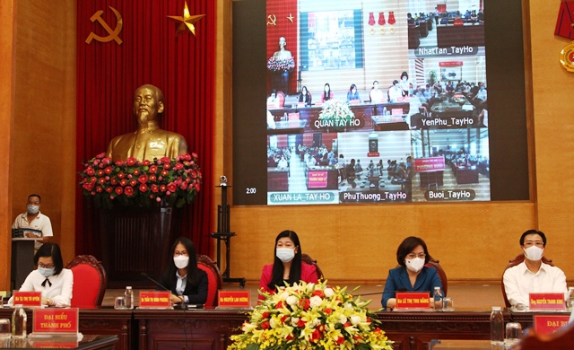 Các ứng cử viên đại biểu HĐND TP Hà Nội tiếp xúc cử tri quận Tây Hồ - Ảnh 1