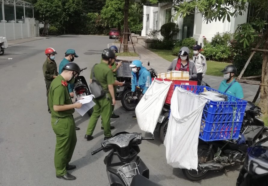 Quận Thanh Xuân: 4 ngày, xử phạt 209 triệu đồng vi phạm phòng, chống dịch - Ảnh 7