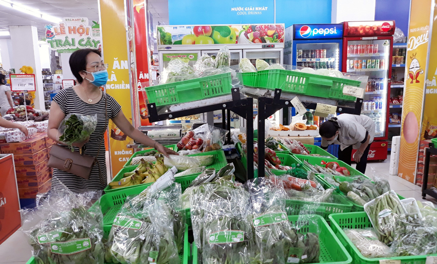 Hà Nội: Người dân bình tĩnh mua bán, hàng hóa dồi dào - Ảnh 2