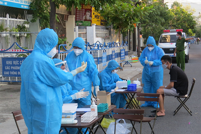 Khánh Hòa: Khẩn trương triển khai các biện pháp truy vết, kiểm soát dịch Covid-19 - Ảnh 2