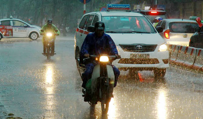Hà Nội: Trận mưa to giải nhiệt sau những ngày nóng kỷ lục - Ảnh 5