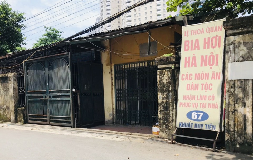 Chùm ảnh: Hàng quán bia hơi trên địa bàn quận Thanh Xuân chấp hành quy định đóng cửa để phòng dịch - Ảnh 9