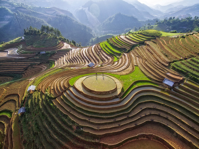 Việt Nam đẹp nao lòng khi nhìn từ trên cao - Ảnh 13