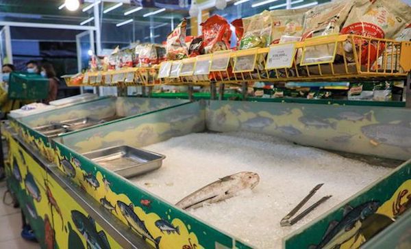 TP Hồ Chí Minh dự trữ 120 tấn hàng hóa, vì sao nhiều siêu thị vẫn hết sạch rau củ, thịt cá? - Ảnh 3