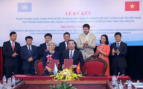 UNESCO hỗ trợ Việt Nam lập 2 trung tâm Toán học và Vật lý - Ảnh 1