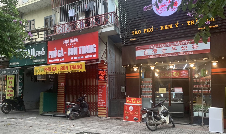 Chùm ảnh: Hàng quán kinh doanh ăn uống trên địa bàn quận Ba Đình chủ động phòng, chống dịch Covid-19 - Ảnh 6
