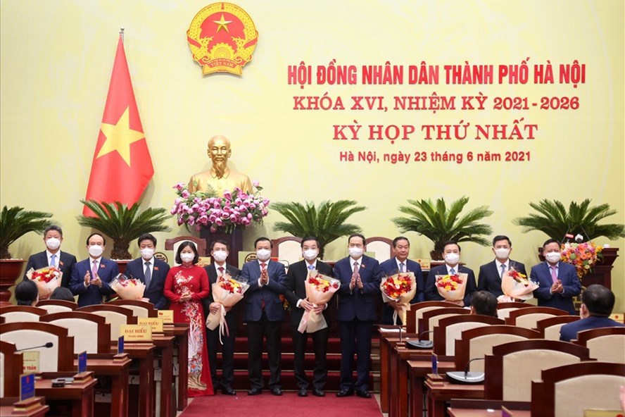 Thủ tướng phê chuẩn Chủ tịch UBND TP Hà Nội Chu Ngọc Anh và các Phó Chủ tịch UBND TP - Ảnh 1