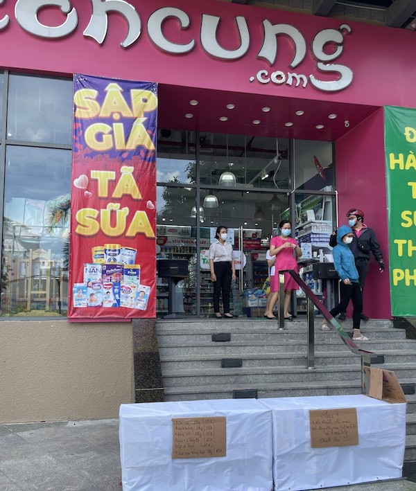 TP Hồ Chí Minh: Kiểm tra 75 cửa hàng Bách Hóa Xanh bị "tố" tăng giá trong mùa dịch Covid-19 - Ảnh 2