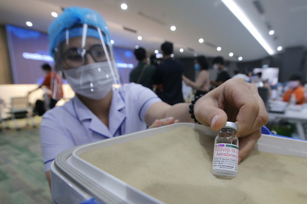 Từ ngày 18/7, TP Hồ Chí Minh tổ chức tiêm vaccine Covid-19 đợt 5 - Ảnh 1