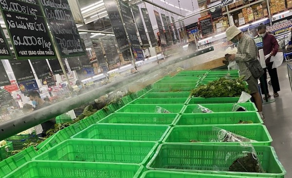 TP Hồ Chí Minh dự trữ 120 tấn hàng hóa, vì sao nhiều siêu thị vẫn hết sạch rau củ, thịt cá? - Ảnh 1