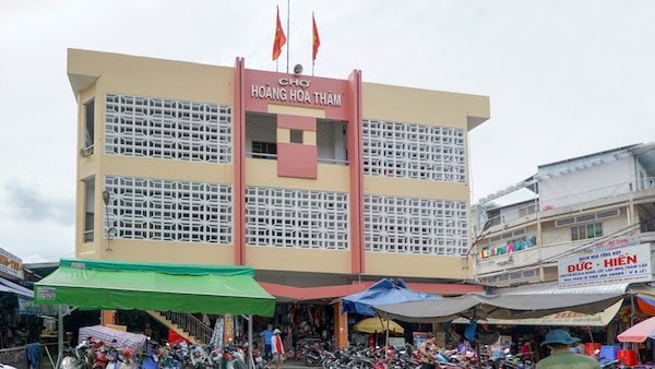 TP Hồ Chí Minh: Đóng cửa tạm thời chợ Hoàng Hoa Thám vì liên quan ca nghi mắc Covid-19 - Ảnh 1