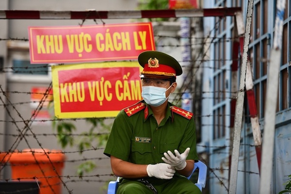 TP Hồ Chí Minh: Phong tỏa tạm thời UBND phường An Lạc vì ca nghi mắc Covid-19 - Ảnh 1