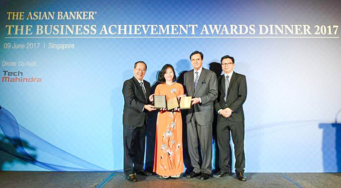 Vietcombank nhận 3 giải thưởng của The Asian Banker - Ảnh 1