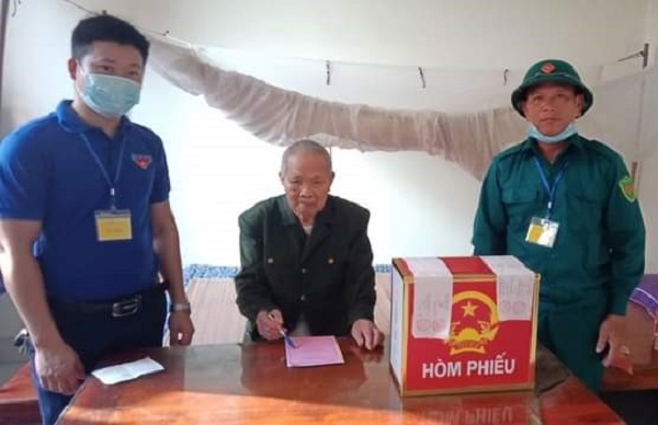 Hà Tĩnh: 94,33% cử tri đã đi bỏ phiếu - Ảnh 4