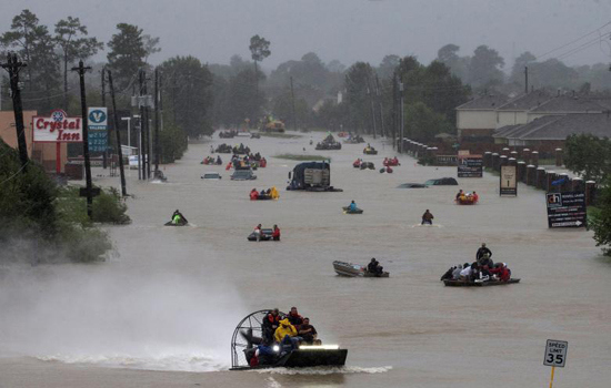 Mỹ có thể thiệt hại tới 100 tỷ USD do siêu bão Harvey - Ảnh 1
