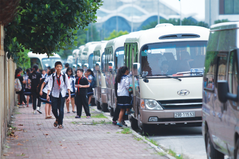 School bus và xe buýt mini: Hai mảnh ghép quan trọng của vận tải công cộng - Ảnh 1